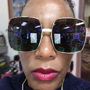 Meet your Posher, Tirsza